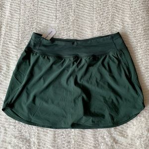 Outdoor Voices Evergreen Hudson Skort
